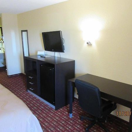 Quality Inn Andalusia Buitenkant foto