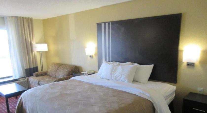 Quality Inn Andalusia Buitenkant foto