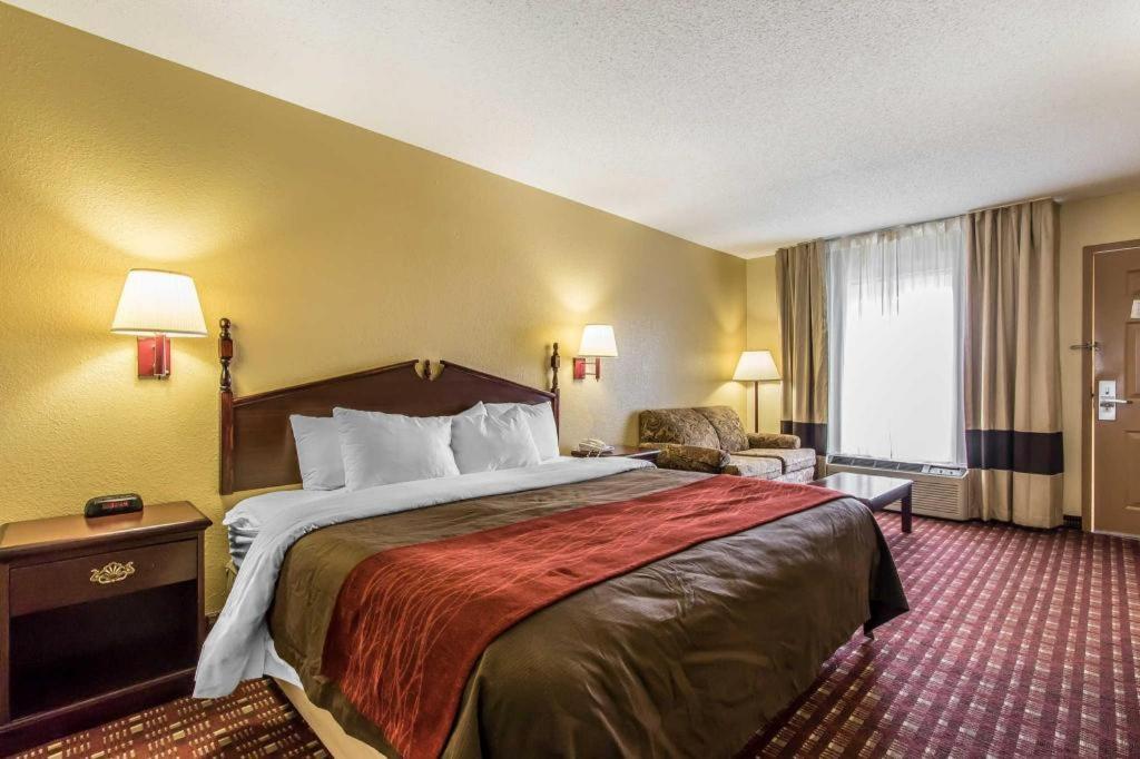 Quality Inn Andalusia Buitenkant foto