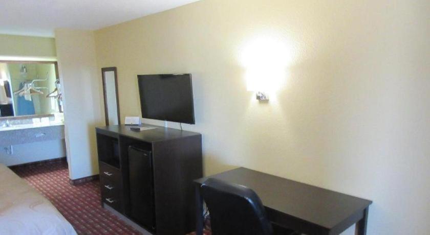 Quality Inn Andalusia Buitenkant foto