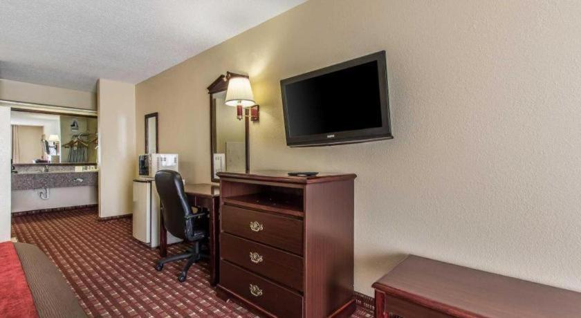 Quality Inn Andalusia Buitenkant foto