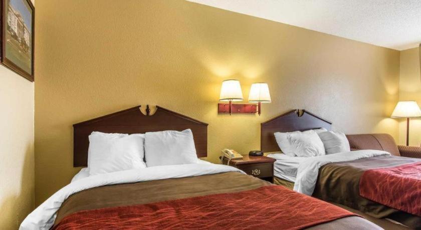 Quality Inn Andalusia Buitenkant foto